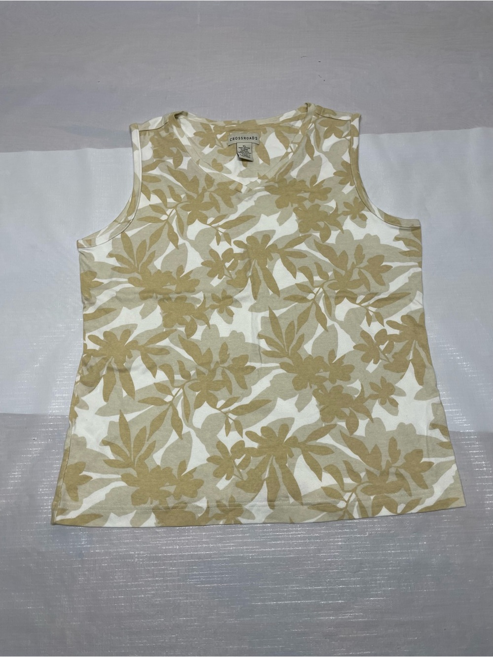 Women's Cream Floral Sleeveless Tank Top by Crossroads Sz:XL